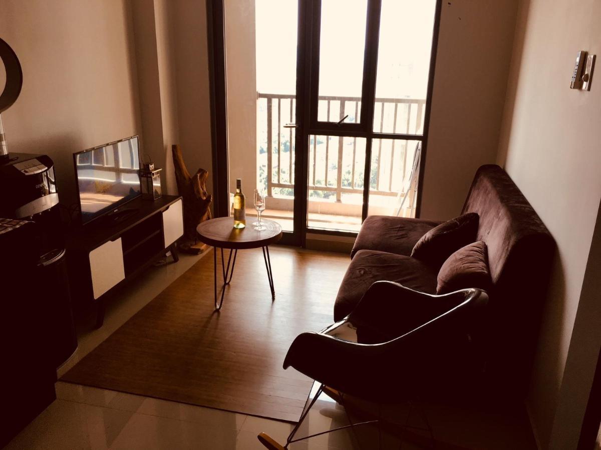 2 Bedrooms - Royal Olive Apartment - Pejaten South Of Jakarta Buitenkant foto